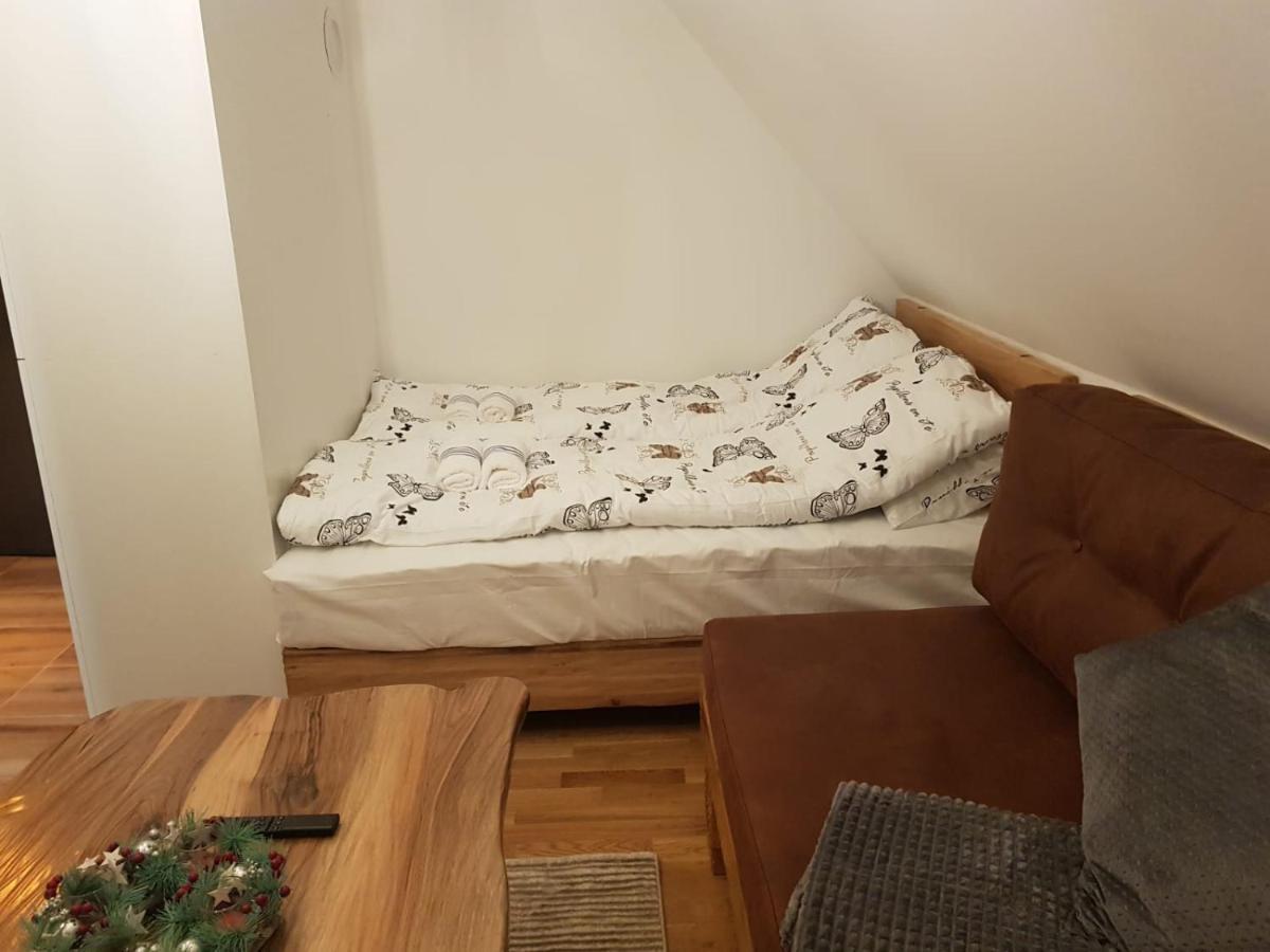 Wood Apartmani - Vila Zimska Idila ยาโฮรินา ภายนอก รูปภาพ