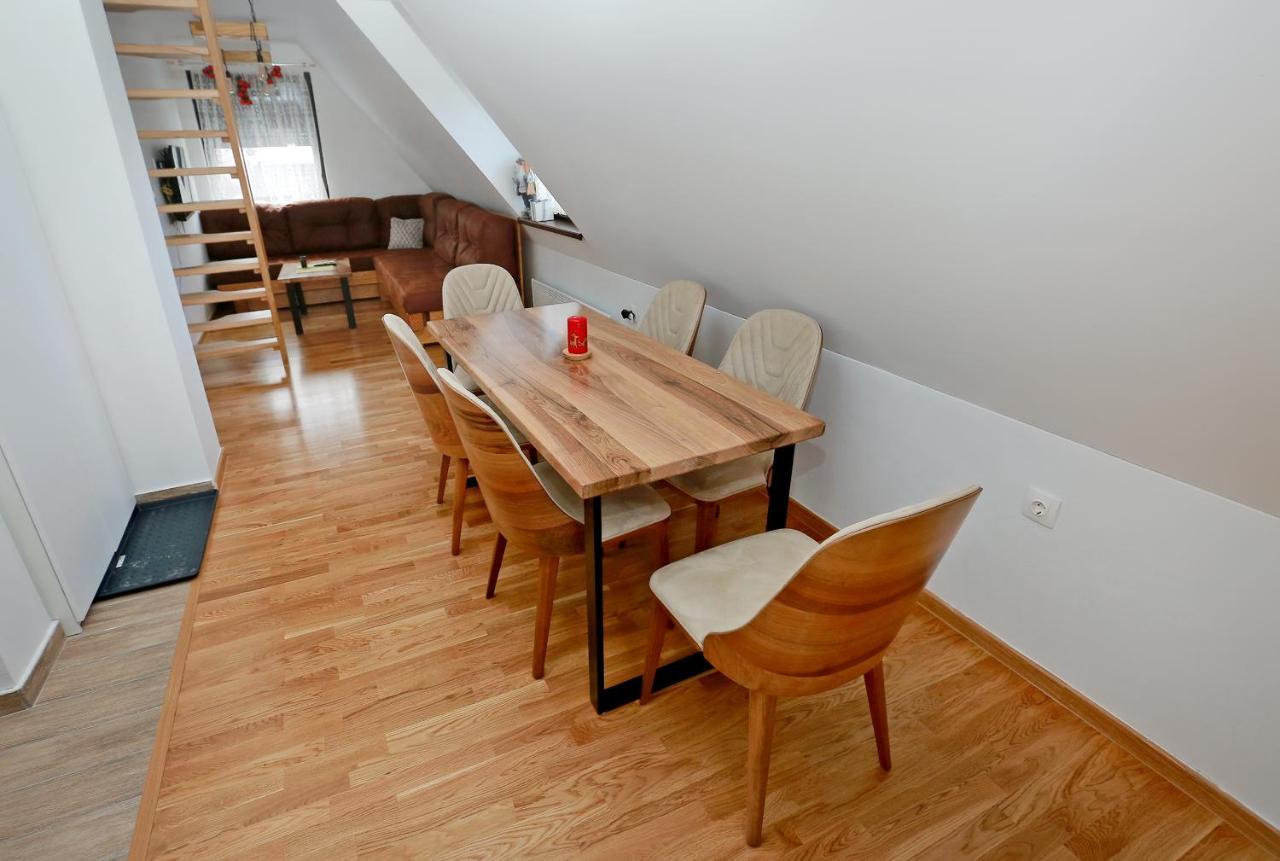 Wood Apartmani - Vila Zimska Idila ยาโฮรินา ภายนอก รูปภาพ