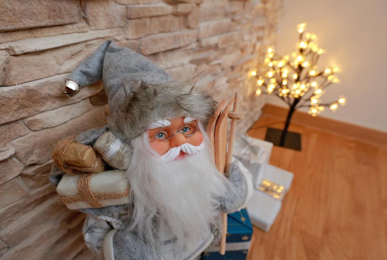 Wood Apartmani - Vila Zimska Idila ยาโฮรินา ภายนอก รูปภาพ