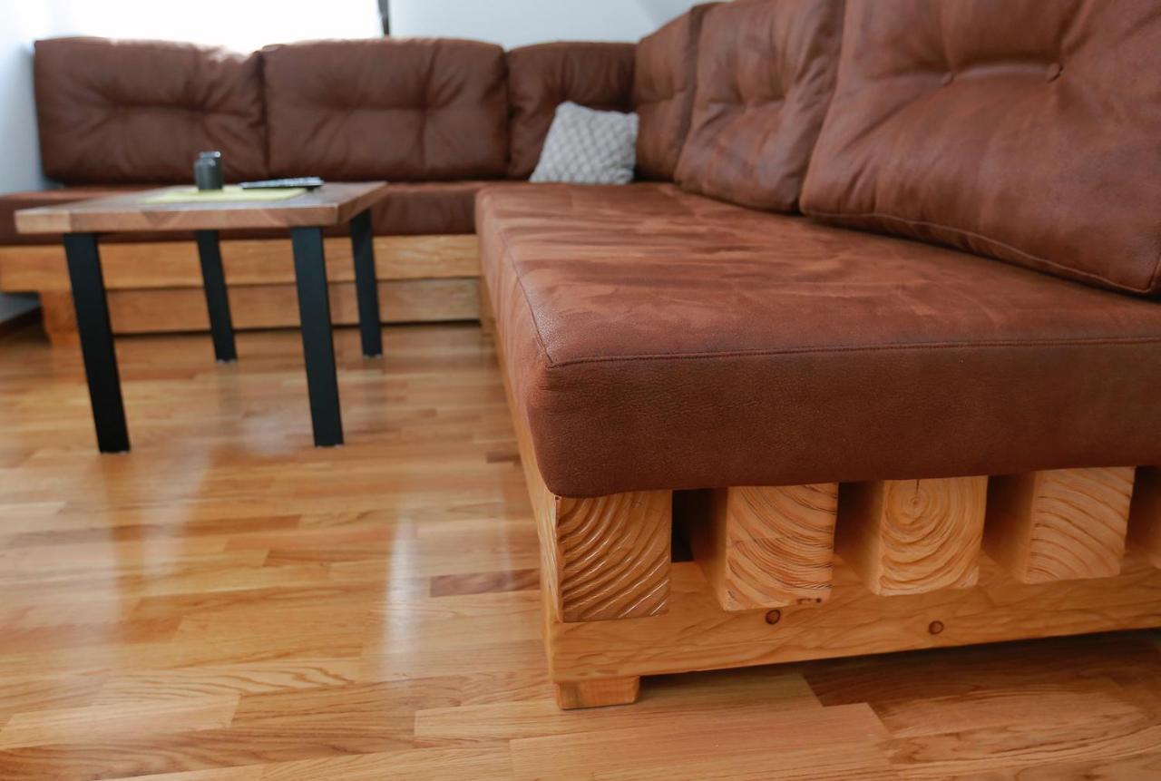 Wood Apartmani - Vila Zimska Idila ยาโฮรินา ภายนอก รูปภาพ